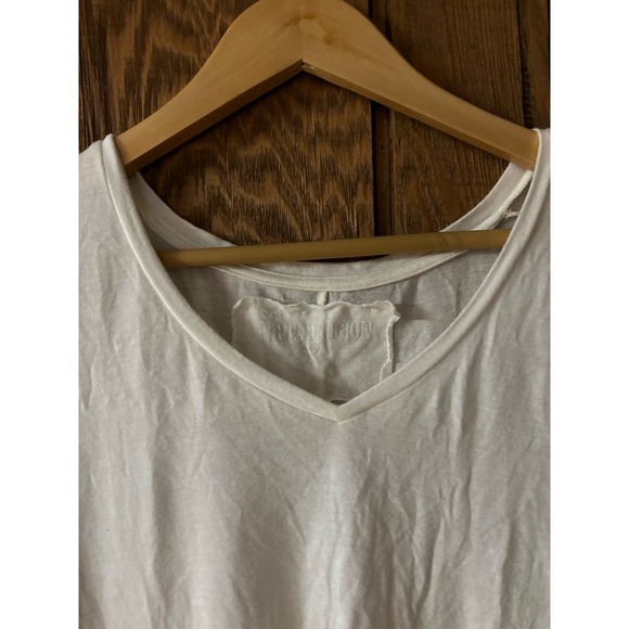 True Religion Long Sleeve tee Casual Loose Fit  V Neck - Picture 2 of 8
